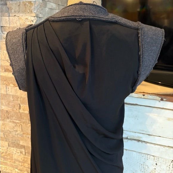 Bottega Veneta black sleeveless dress wool “shoulder pads” lined sheer bodysuit - Picture 9 of 16